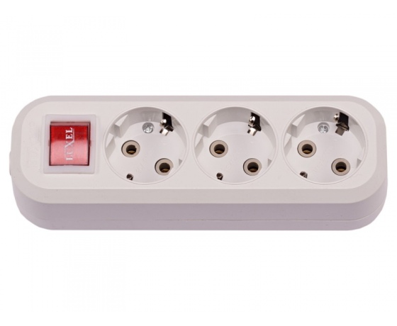 Фото 2 - Колодка Luxel 3 розетки с заземлением и выключателем (7231)