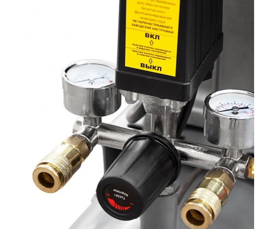 Фото 8 - Компрессор двухцилиндровый ременной 2.5кВт 335л/мин 10бар 50л (2 крана) SIGMA (7044121)