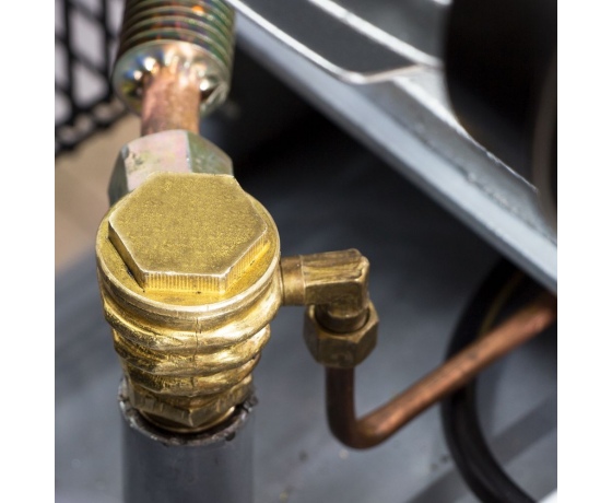 Фото 6 - Компрессор ременной трехцилиндровый 380В 3кВт 610л/мин 10бар 135л SIGMA (7044711)