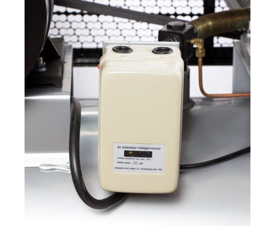 Фото 5 - Компрессор ременной трехцилиндровый 380В 5.5кВт 865л/мин 10бар 200л SIGMA (7044761)