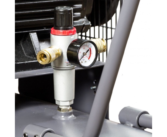 Фото 6 - Компрессор ременной двухцилиндровый 380В 3кВт 550л/мин 10бар 150л SIGMA REFINE (7044231)