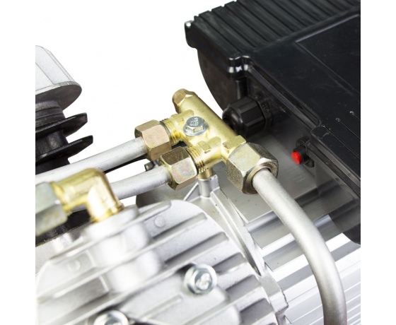 Фото 8 - Компрессор V 2.5кВт 435л/мин 8бар 50л (2 крана) GRAD (7043945)