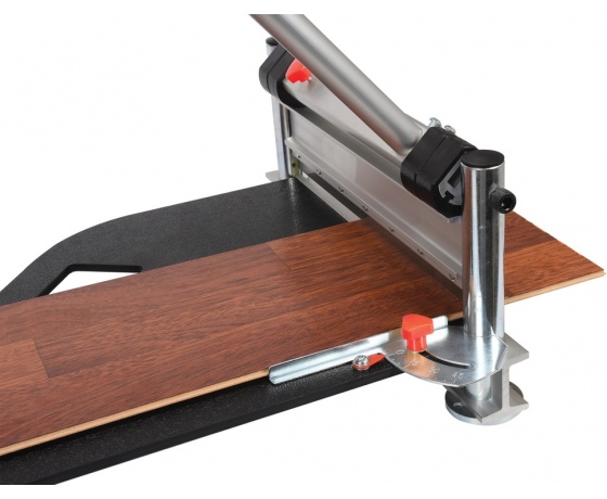 Фото 6 - Різак до підлогових ламінатних плит YATO з розмірами 370х 600 мм, товщ.- 16 мм