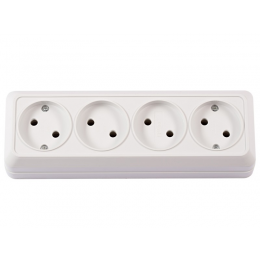 Наружная четверная розетка Luxel OPERA (2015) белая