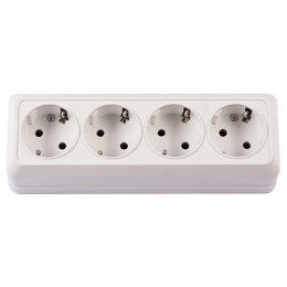 Наружная четверная розетка с заземлением Luxel OPERA (2016) белая