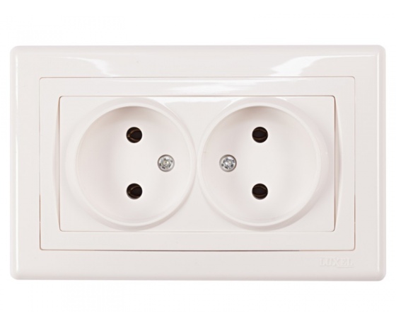 Фото 2 - Розетка двойная Luxel BRAVO (5007) белая