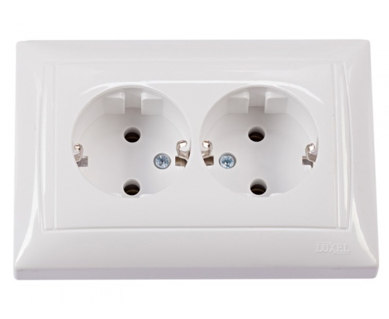 Фото 2 - Розетка двойная с заземлением Luxel PRIMERA (3008) белая