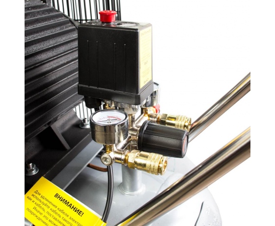 Фото 4 - Компрессор ременной двухцилиндровый 380В 4кВт 678л/мин 10бар 100л SIGMA (7044521)