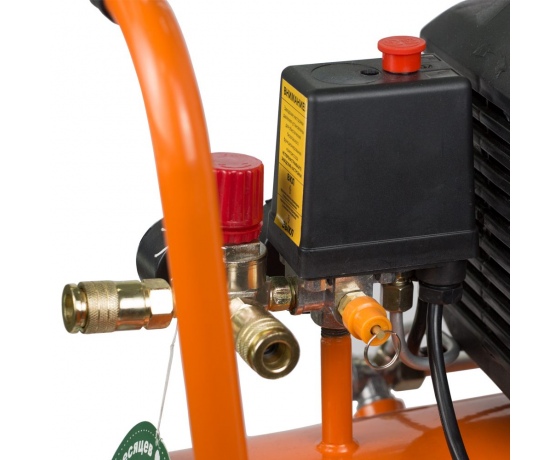 Фото 7 - Компрессор одноцилиндровый 1.5кВт 198л/мин 8бар 50л (2 крана) GRAD (7043545)