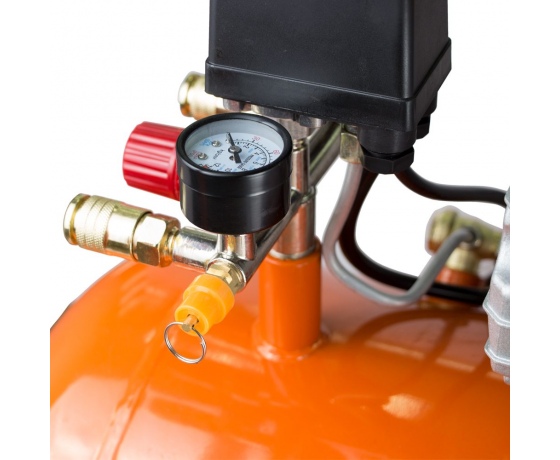 Фото 7 - Компрессор V 2.2кВт 386л/мин 8бар 50л (2 крана) GRAD (7043935)