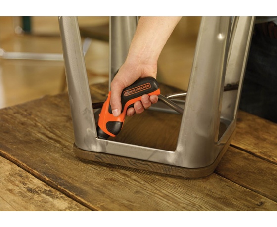 Фото 3 - Викрутка акумуляторна Black+Decker Li-Ion 3.6 В 1.5 Агод з підсвіткою + 2 викруткові насадки