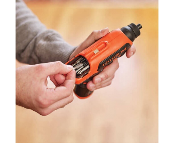 Фото 3 - Викрутка акумуляторна Black+Decker Li-Ion 3.6 В 1.5 Агод 5.5 Нм + 8 насадок