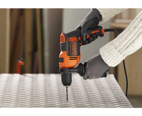 Фото 3 - Дриль ударний Black+Decker 710 Вт