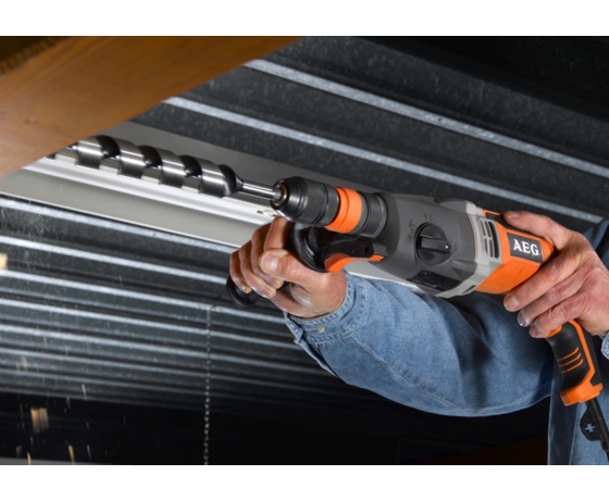 Фото 3 - Перфоратор мережевий SDS+ AEG 1010 Вт (4935428190)