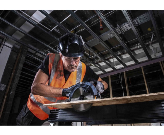 Фото 3 - Пила дискова мережева AEG 1.2 кВт Ø190 x 30 мм 62/47 мм (4935472006)