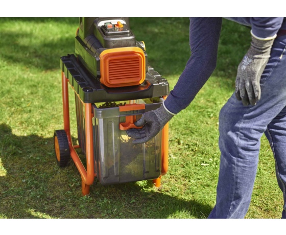 Фото 4 - Подрібнювач садибний Black+Decker 2800 Вт для гілок Ø45 мм