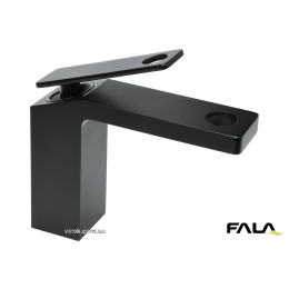 Змішувач води для умивальника 